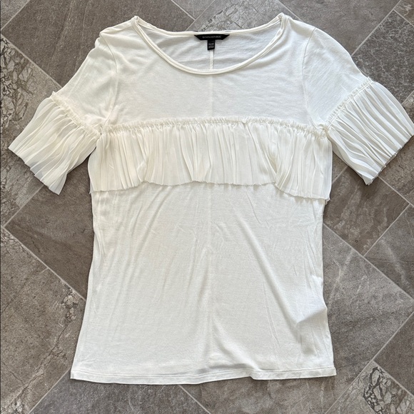 Banana Republic Tops - Banana Republic Elegant White Ruffled Top NWOT med